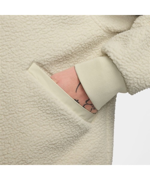 NIKE（ナイキ）の「ナイキ NIKE ナイキ クラブ SHERPA コーチ ジャケット（その他アウター・メンズ・アイボリー/ブラック・S/M/L/LL/3L）」の4枚目の写真