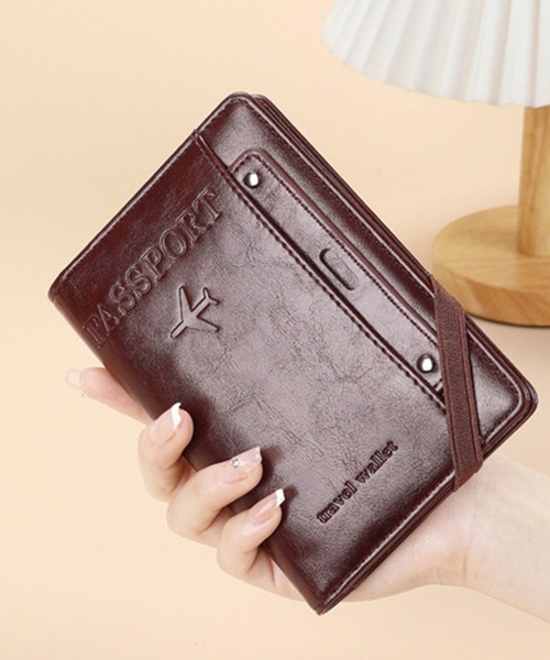 CALIFORNIA OUTFITTERS（カリフォルニア アウトフィッターズ）の「10D23-KR レザー調パスポートケース チケットホルダー（パスポートケース・メンズ・ブラック/ダークブラウン/ブラウン・ONESIZE）」の6枚目の写真