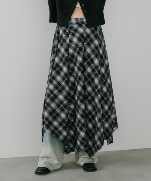 duei(デュイ)の「チェックフレアイレヘムスカート(スカート・レディース・ブラウン/ブラック・FREE)」の2枚目の写真