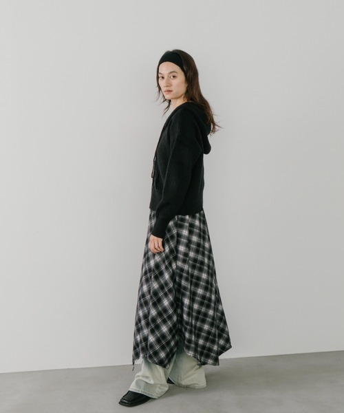 duei(デュイ)の「チェックフレアイレヘムスカート(スカート・レディース・ブラウン/ブラック・FREE)」の6枚目の写真
