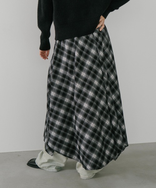 duei(デュイ)の「チェックフレアイレヘムスカート(スカート・レディース・ブラウン/ブラック・FREE)」の4枚目の写真
