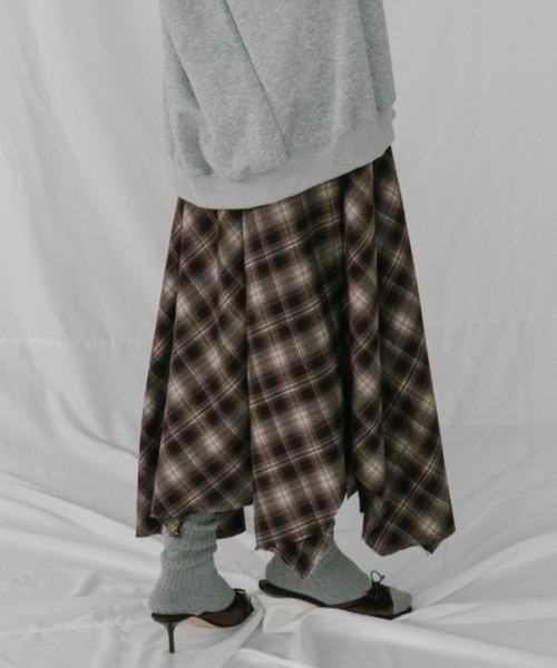 duei(デュイ)の「チェックフレアイレヘムスカート(スカート・レディース・ブラウン/ブラック・FREE)」の19枚目の写真