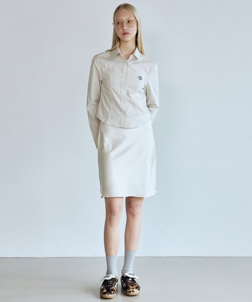 NICK&NICOLE（ニックアンドニコール）の「MINI SATIN FLARE SKIRT_CREAM（スカート・レディース・その他・SMALL/MEDIUM/LARGE）」の8枚目の写真
