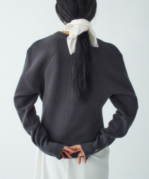 CODE A(コードエー)の「bold form knit pullover(ニット/セーター・レディース・グレー/オフホワイト・00)」の8枚目の写真