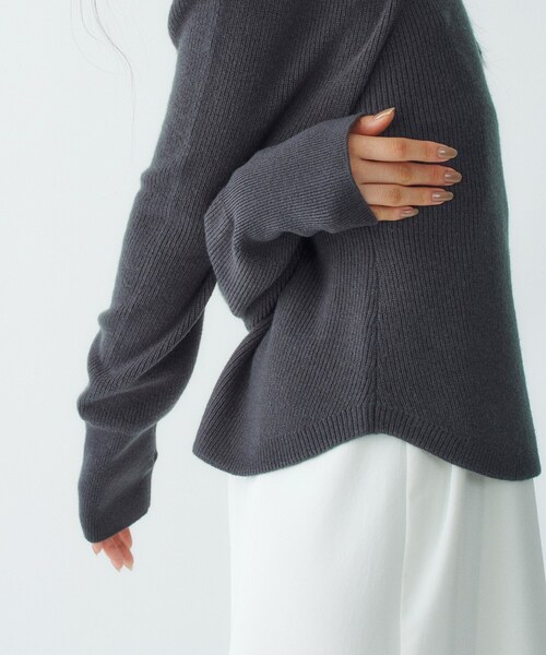 CODE A(コードエー)の「bold form knit pullover(ニット/セーター・レディース・グレー/オフホワイト・00)」の11枚目の写真