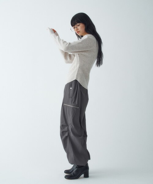 CODE A(コードエー)の「bold form knit pullover(ニット/セーター・レディース・グレー/オフホワイト・00)」の4枚目の写真