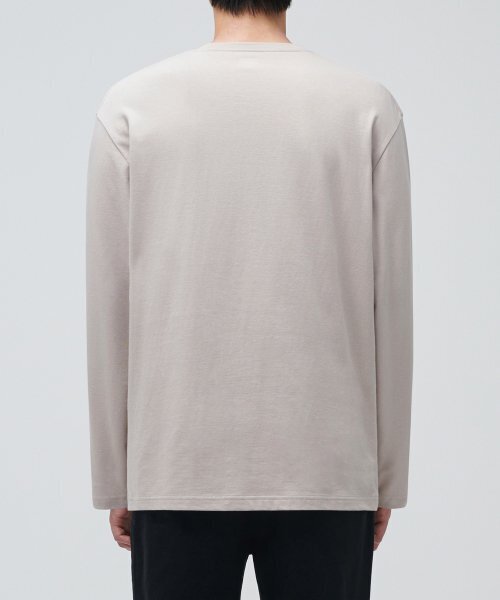 MUSINSA STANDARD（ムシンサスタンダード）の「ベーシック長袖Tシャツ [マッシュルーム]（Tシャツ/カットソー・メンズ・その他・XX-LARGE/LARGE/X-LARGE/MEDIUM）」の2枚目の写真