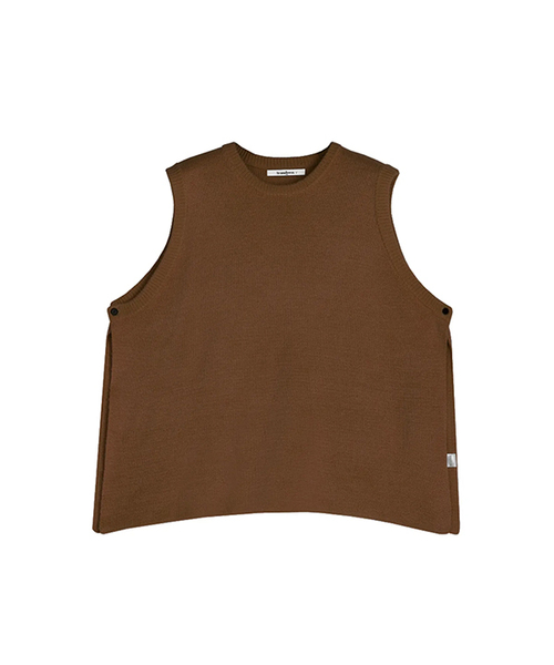AVANDRESS(アバンドレス )の「Vivid Slit Knit Vest - 7 COL(ベスト・メンズ・ブラック/ダークグリーン/ブラウン/オリーブ/グリーン/ミント/PINK・2/3)」の2枚目の写真