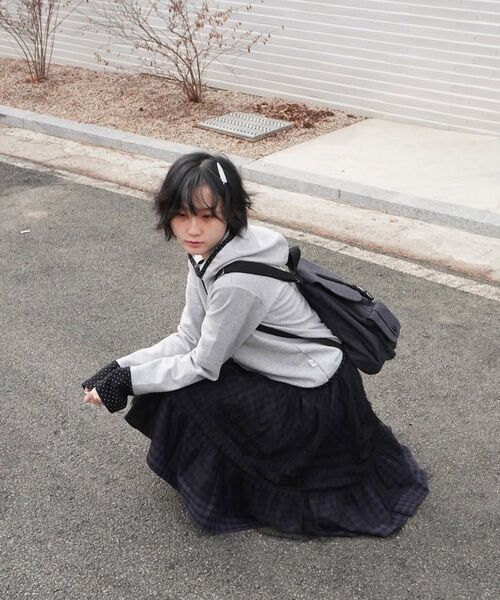Miseki SEOUL(ミセキソウル)の「Toggle wool backpack CHARCOAL(バックパック/リュック・レディース・その他・OS)」の7枚目の写真