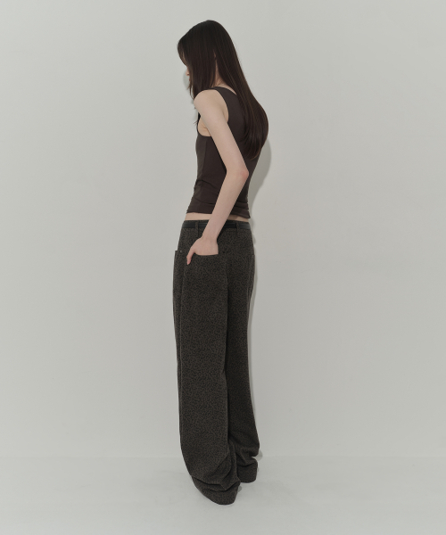 MUSINSA STANDARD WOMAN（ムシンサスタンダードウーマン）の「ウィメンズレオパードワイドデニムパンツ[カーキグレー]（デニムパンツ・レディース・その他・30/24/25/26/27/28/29）」の4枚目の写真