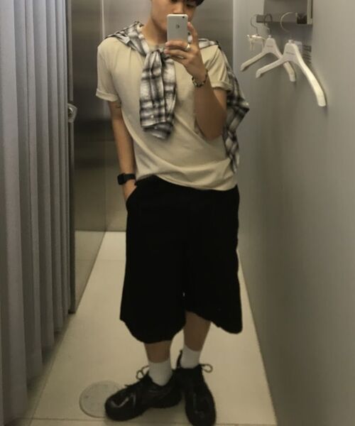 MUSINSA STANDARD（ムシンサスタンダード）の「ピグメントリラックスクルーネックTシャツ[クリーム]（Tシャツ/カットソー・メンズ・その他・X-LARGE/XX-LARGE/XXX-LARGE/SMALL/MEDIUM/LARGE）」の6枚目の写真