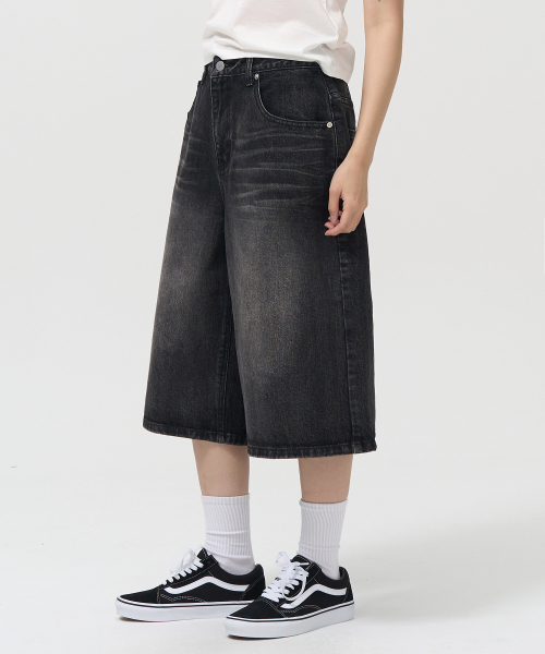 TOFFEE(トフィー)の「ウォッシュドバミューダデニムパンツ(グレー)(その他パンツ・メンズ・その他・SMALL/MEDIUM/LARGE/X-LARGE)」の1枚目の写真