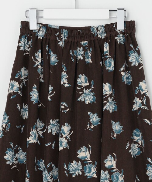 ANY SIS(エニィスィス)の「フラワータック スカート(スカート・レディース・ネイビー系9/ダークブラウン系4・SMALL/MEDIUM/LARGE)」の10枚目の写真