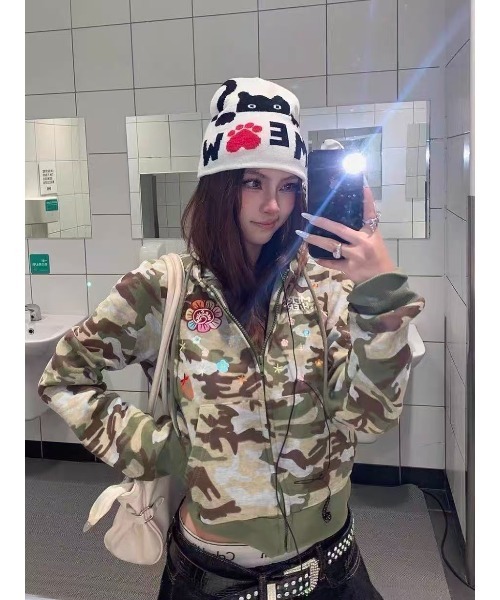 GEMEDA(ジェメダ)の「ピンクカモフラージュジップパーカー(パーカー・レディース・ピンク/カーキ・M)」の19枚目の写真