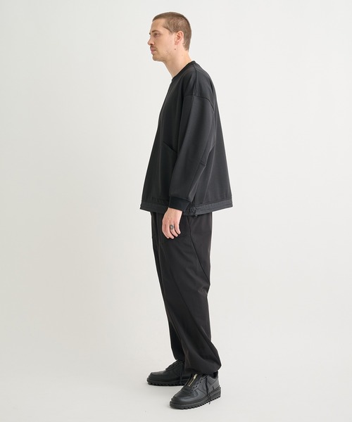WHITE MOUNTAINEERING(ホワイトマウンテニアリング)の「【White Mountaineering / ホワイトマウンテニアリング】別注 JERSEY PULLOVER(スウェット・メンズ・ダークグレー/ブラック・2/1/0)」の4枚目の写真