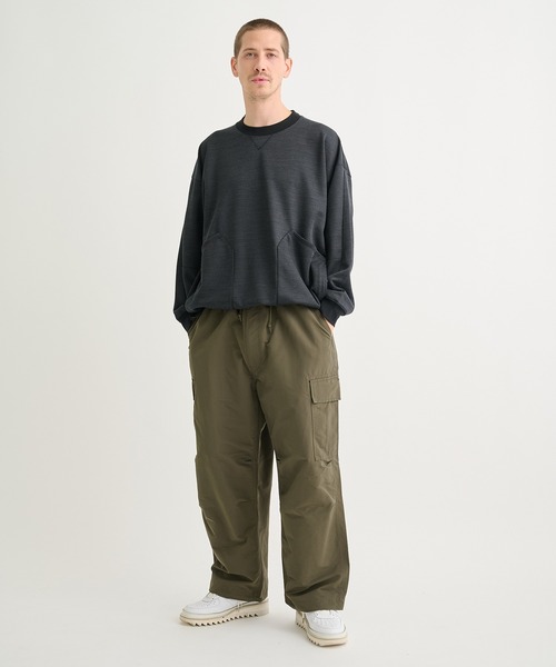 WHITE MOUNTAINEERING(ホワイトマウンテニアリング)の「【White Mountaineering / ホワイトマウンテニアリング】別注 JERSEY PULLOVER(スウェット・メンズ・ダークグレー/ブラック・2/1/0)」の5枚目の写真