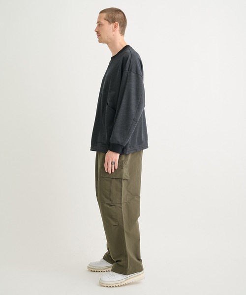 WHITE MOUNTAINEERING(ホワイトマウンテニアリング)の「【White Mountaineering / ホワイトマウンテニアリング】別注 JERSEY PULLOVER(スウェット・メンズ・ダークグレー/ブラック・2/1/0)」の6枚目の写真