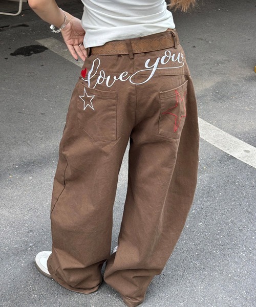 Ressaca(レサーカ)の「ワイドシルエットバック刺繍ロゴパンツ(その他パンツ・レディース・ブラウン/ベージュ・L/M)」の2枚目の写真