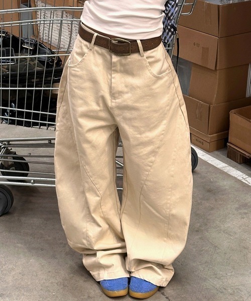 Ressaca(レサーカ)の「ワイドシルエットバック刺繍ロゴパンツ(その他パンツ・レディース・ブラウン/ベージュ・L/M)」の13枚目の写真