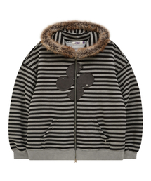 HOODHOOD（フッドフッド）の「Clover Applique Fur Hooded Zip-Up Striped Black（パーカー・メンズ）」