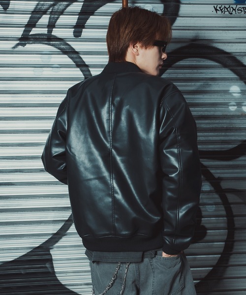 improves（インプローブス）の「PU パデッド ボンバージャケット（ミリタリージャケット・メンズ・ブラック・SMALL/MEDIUM/LARGE/X-LARGE）」の6枚目の写真