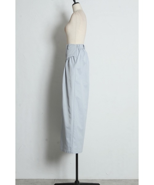 ARVELLIA(アルベリア)の「TUCKED CORESET PANTS(その他パンツ・レディース・サックスブルー/ブラック・M)」の9枚目の写真