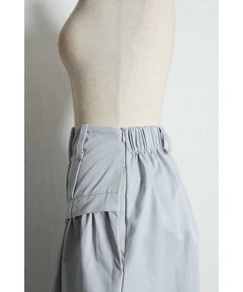 ARVELLIA(アルベリア)の「TUCKED CORESET PANTS(その他パンツ・レディース・サックスブルー/ブラック・M)」の12枚目の写真