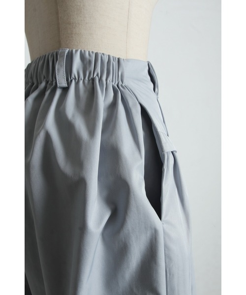 ARVELLIA(アルベリア)の「TUCKED CORESET PANTS(その他パンツ・レディース・サックスブルー/ブラック・M)」の5枚目の写真