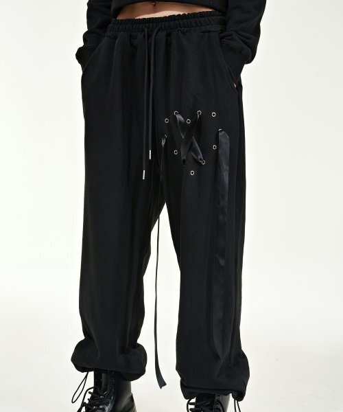 PIECEMAKER(ピースメーカー)の「HEART EYELET SWEAT PANTS (BLACK)(スウェットパンツ・レディース・その他・LARGE/MEDIUM)」の4枚目の写真