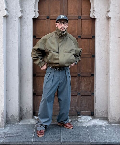 PRAIRIE(KR)(プレーリー)の「ツーピンタックピンストライプワイドスラックス(グレー)(スラックス・メンズ・グレー・SMALL/MEDIUM/LARGE)」の2枚目の写真