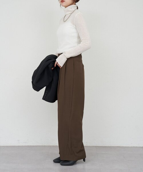 SHENERY（シーナリー）の「シアータートルニット（ニット/セーター・レディース・ブラック/オフホワイト/ベージュ・FREE）」の7枚目の写真