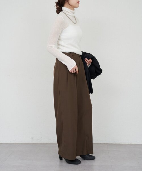 SHENERY（シーナリー）の「シアータートルニット（ニット/セーター・レディース・ブラック/オフホワイト/ベージュ・FREE）」の10枚目の写真