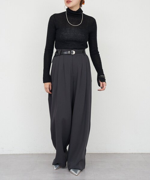 SHENERY（シーナリー）の「シアータートルニット（ニット/セーター・レディース・ブラック/オフホワイト/ベージュ・FREE）」の17枚目の写真