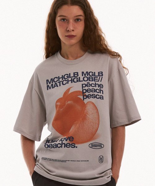 MATCHGLOBE(マッチグローブ)の「ピーチスオーバーサイズTシャツ(ベージュ)(Tシャツ/カットソー・レディース・その他・FREE)」の4枚目の写真