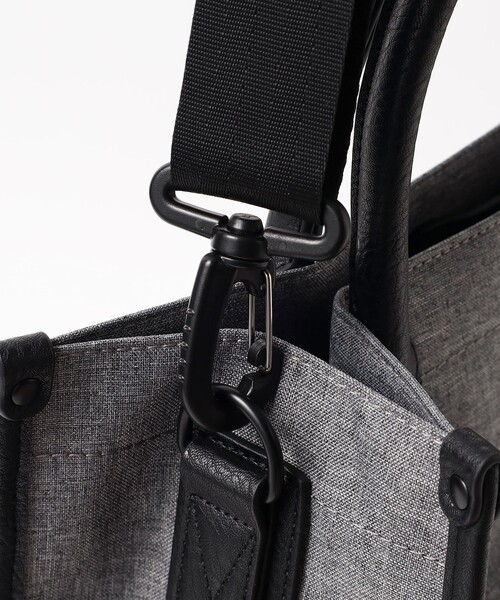 BEAMS HEART（ビームスハート）の「ポリエステル 杢素材 2WAY トートバッグ（トートバッグ・メンズ・ブラック/チャコールグレー・ONE SIZE）」の7枚目の写真