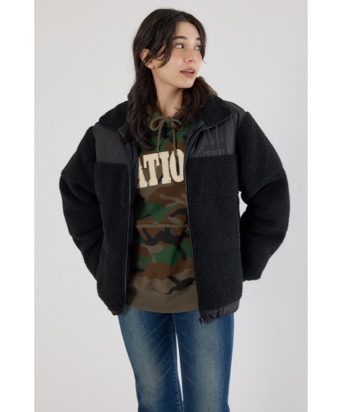 RODEO CROWNS WIDE BOWL（ロデオクラウンズワイドボウル）の「切り替えボアロゴジャケット（その他アウター・レディース・オフホワイト/カーキ/ブラック/ブラック系その他・FREE）」の12枚目の写真