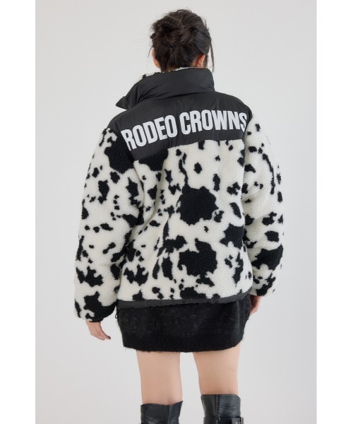 RODEO CROWNS WIDE BOWL（ロデオクラウンズワイドボウル）の「切り替えボアロゴジャケット（その他アウター・レディース・オフホワイト/カーキ/ブラック/ブラック系その他・FREE）」の20枚目の写真