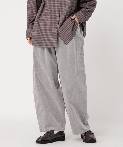 studio CLIP（スタディオクリップ）の「先染めコーデュロイパンツ[プチサイズあり]（その他パンツ・レディース・グレー/サックスブルー/ライトグレー・PF/FREE）」の9枚目の写真