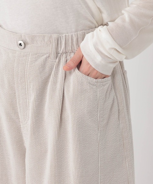 studio CLIP（スタディオクリップ）の「先染めコーデュロイパンツ[プチサイズあり]（その他パンツ・レディース・グレー/サックスブルー/ライトグレー・PF/FREE）」の20枚目の写真
