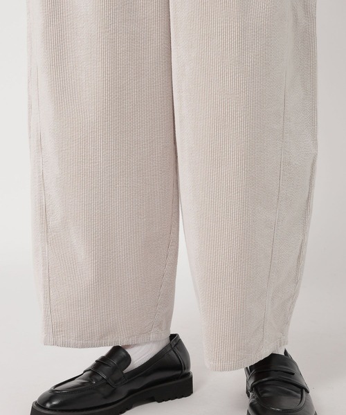 studio CLIP（スタディオクリップ）の「先染めコーデュロイパンツ[プチサイズあり]（その他パンツ・レディース・グレー/サックスブルー/ライトグレー・PF/FREE）」の21枚目の写真