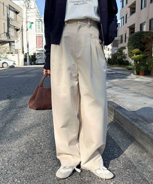 fredy emue(フレディエミュ)の「デザインポケットチノパンツ(チノパンツ・レディース・ブラック/ベージュ・36/38)」の6枚目の写真