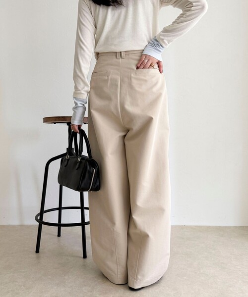 fredy emue(フレディエミュ)の「デザインポケットチノパンツ(チノパンツ・レディース・ブラック/ベージュ・36/38)」の14枚目の写真