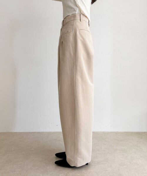 fredy emue(フレディエミュ)の「デザインポケットチノパンツ(チノパンツ・レディース・ブラック/ベージュ・36/38)」の18枚目の写真