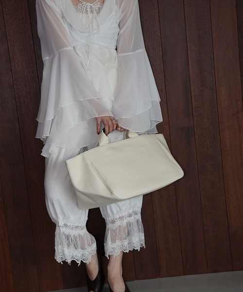 chuclla（チュクラ）の「ワイドシルエットキャンバストート cha26s004（トートバッグ・レディース・ブラック/オフホワイト・FREE）」の6枚目の写真