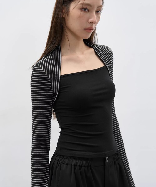 EIGHTHMONTH(エイスマンス)の「ストライプスリーブ レイヤードトップス EM25a175【EIGHTHMONTH】(Tシャツ/カットソー・レディース・ブラック/レッド・S/M)」の8枚目の写真
