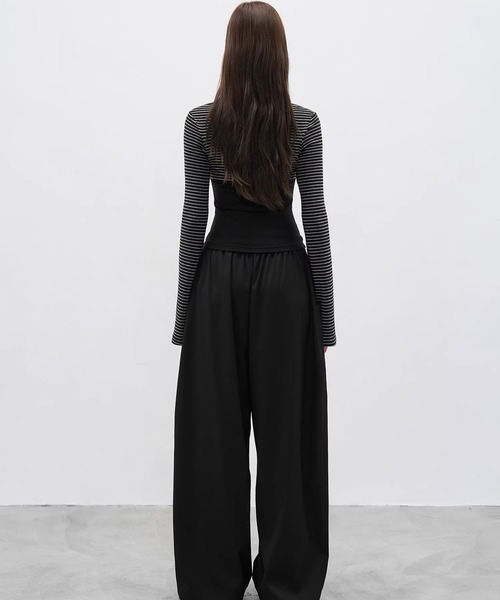 EIGHTHMONTH(エイスマンス)の「ストライプスリーブ レイヤードトップス EM25a175【EIGHTHMONTH】(Tシャツ/カットソー・レディース・ブラック/レッド・S/M)」の15枚目の写真