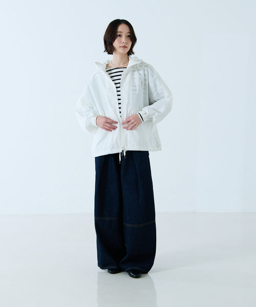 SOMETHING（サムシング）の「【atelier SOMETHING / アトリエ サムシング】DRAWSTRING BALLOON WIDE / ドローストリングバルーンワイド / デニムパンツ（デニムパンツ・レディース・ライトブルー/インディゴブルー・M/S）」の4枚目の写真