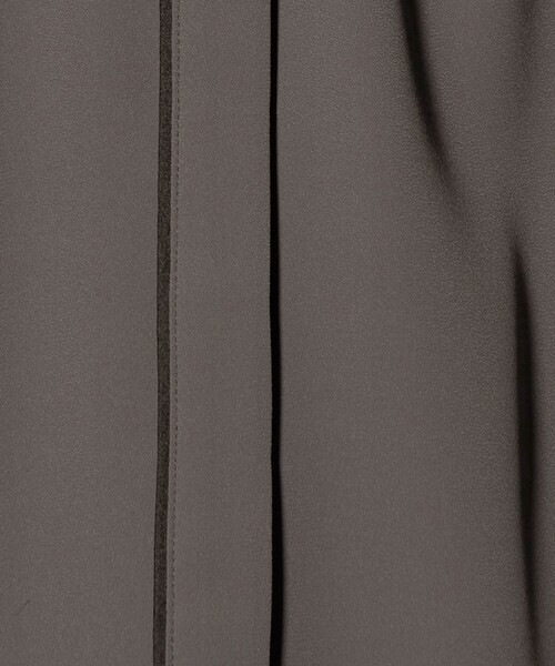 UNITED ARROWS(ユナイテッドアローズ)の「バイカラー パイピング ブラウス ‐ウォッシャブル‐(シャツ/ブラウス・レディース・オフホワイト/その他3/ダークグレー/その他7/その他5/その他9・FREE)」の13枚目の写真