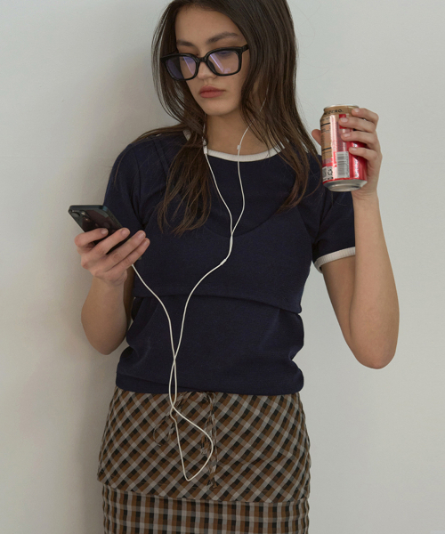 SIGREAT(シグレート)の「カラー ブロック ビスチェ レイヤード Tシャツ(Tシャツ/カットソー・レディース・ネイビー・SMALL/MEDIUM)」の1枚目の写真