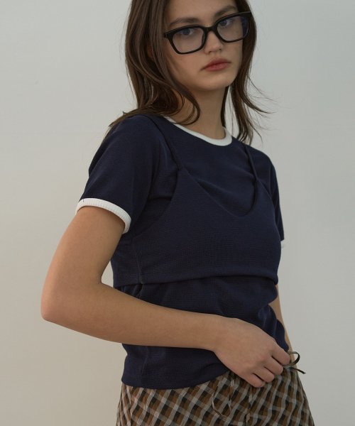 SIGREAT(シグレート)の「カラー ブロック ビスチェ レイヤード Tシャツ(Tシャツ/カットソー・レディース・ネイビー・SMALL/MEDIUM)」の3枚目の写真